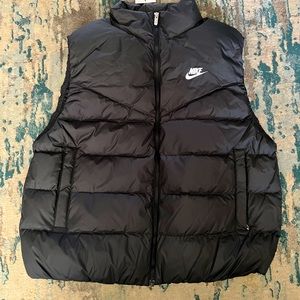 Women’s Nike Loose Fit Therma-Fit Vest